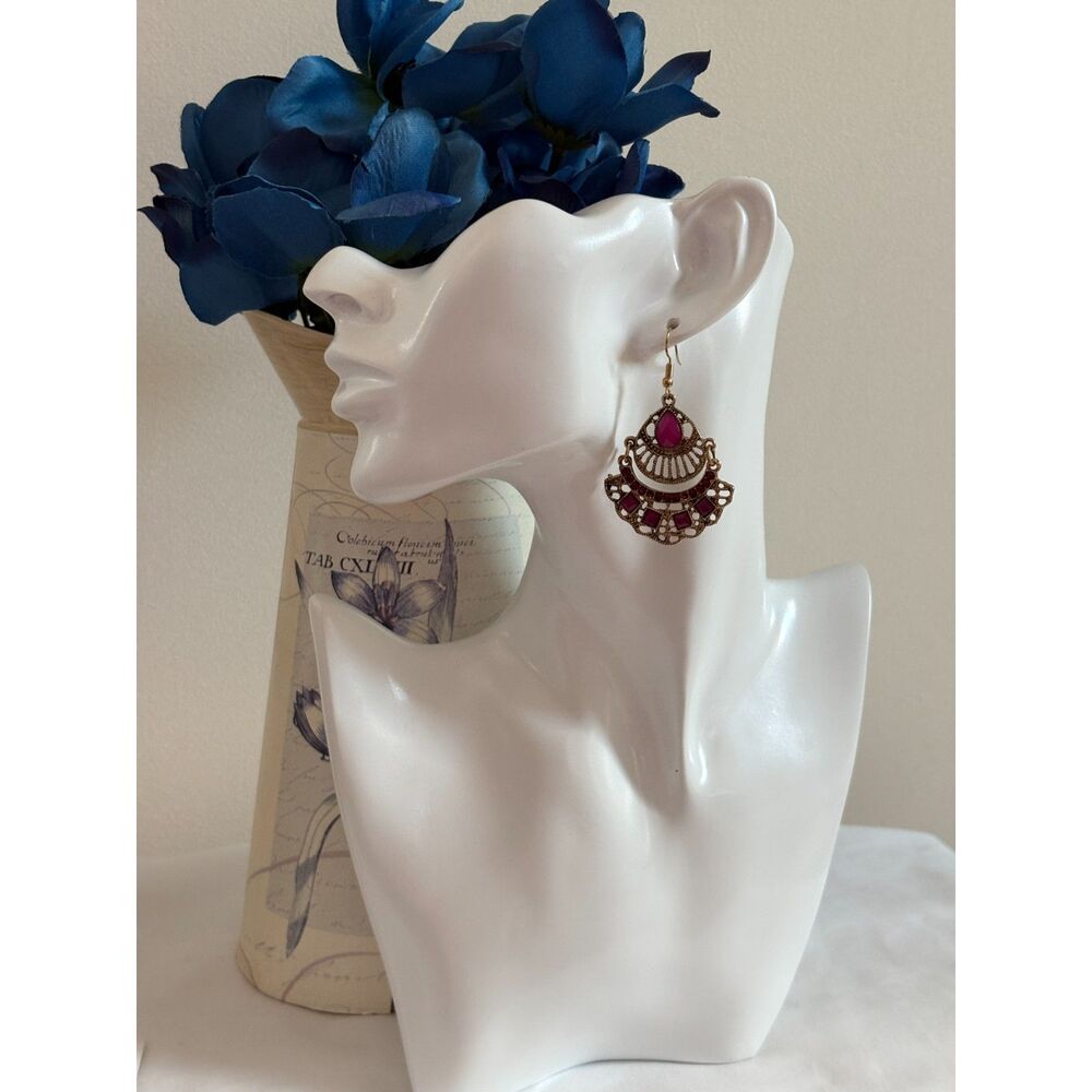 Pink-Fuchsia Rhinestone Earrings NWT 2.28